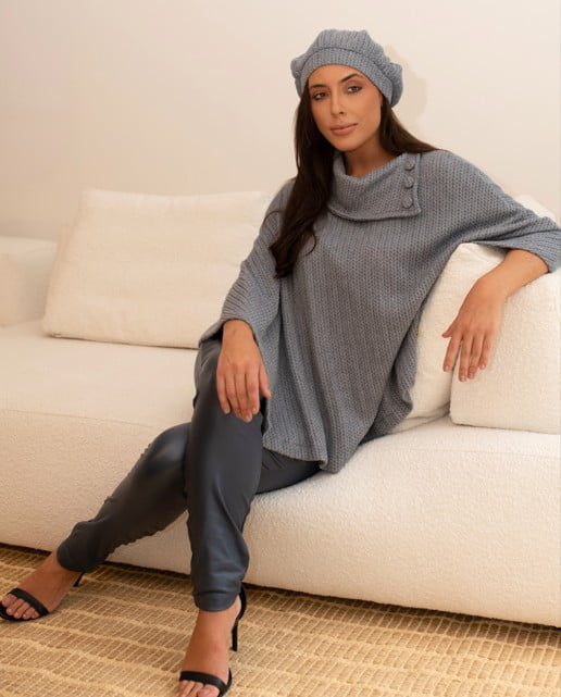 Poncho em malha tricot correntes