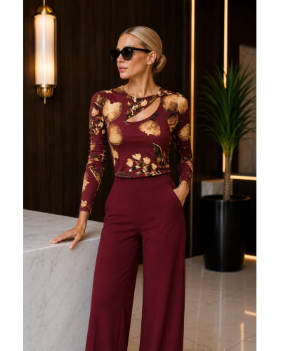 Blusa ajustada com detalhe torcido