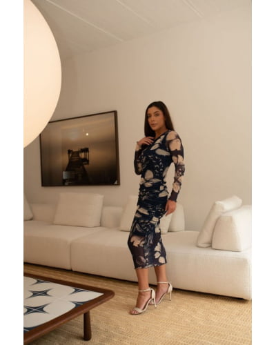Vestido midi em tule com franzido
