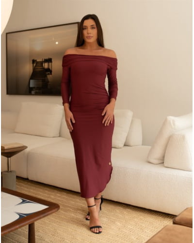 Vestido ombro a ombro midi em fluity