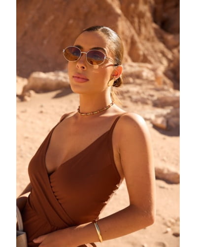 Vestido em fluity com transpassado de alça